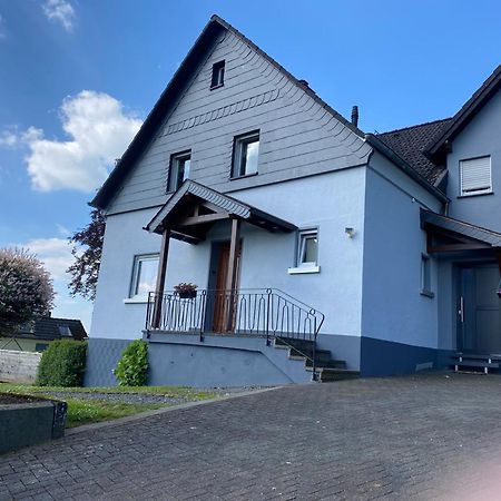Deine-Eifel-Ferienwohnung Feusdorf Dış mekan fotoğraf
