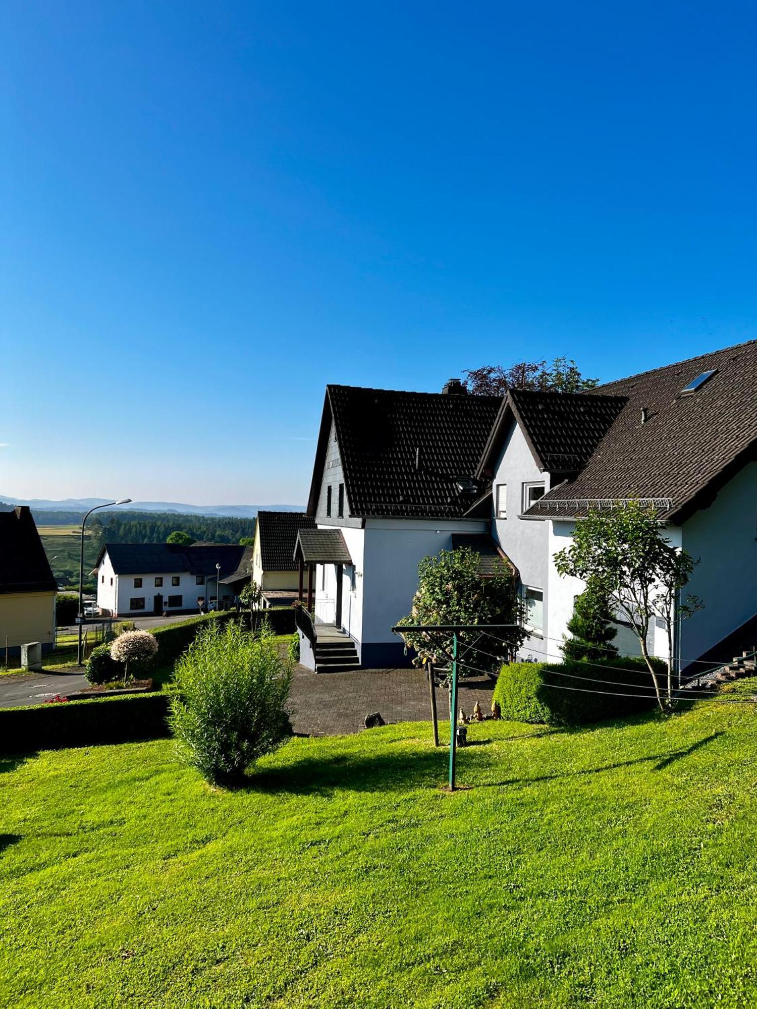 Deine-Eifel-Ferienwohnung Feusdorf Dış mekan fotoğraf