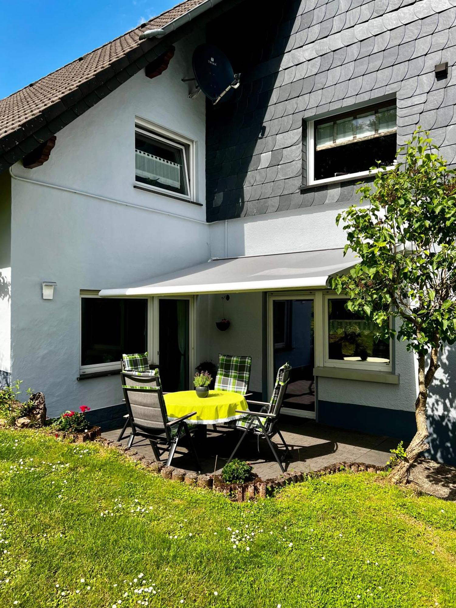Deine-Eifel-Ferienwohnung Feusdorf Dış mekan fotoğraf