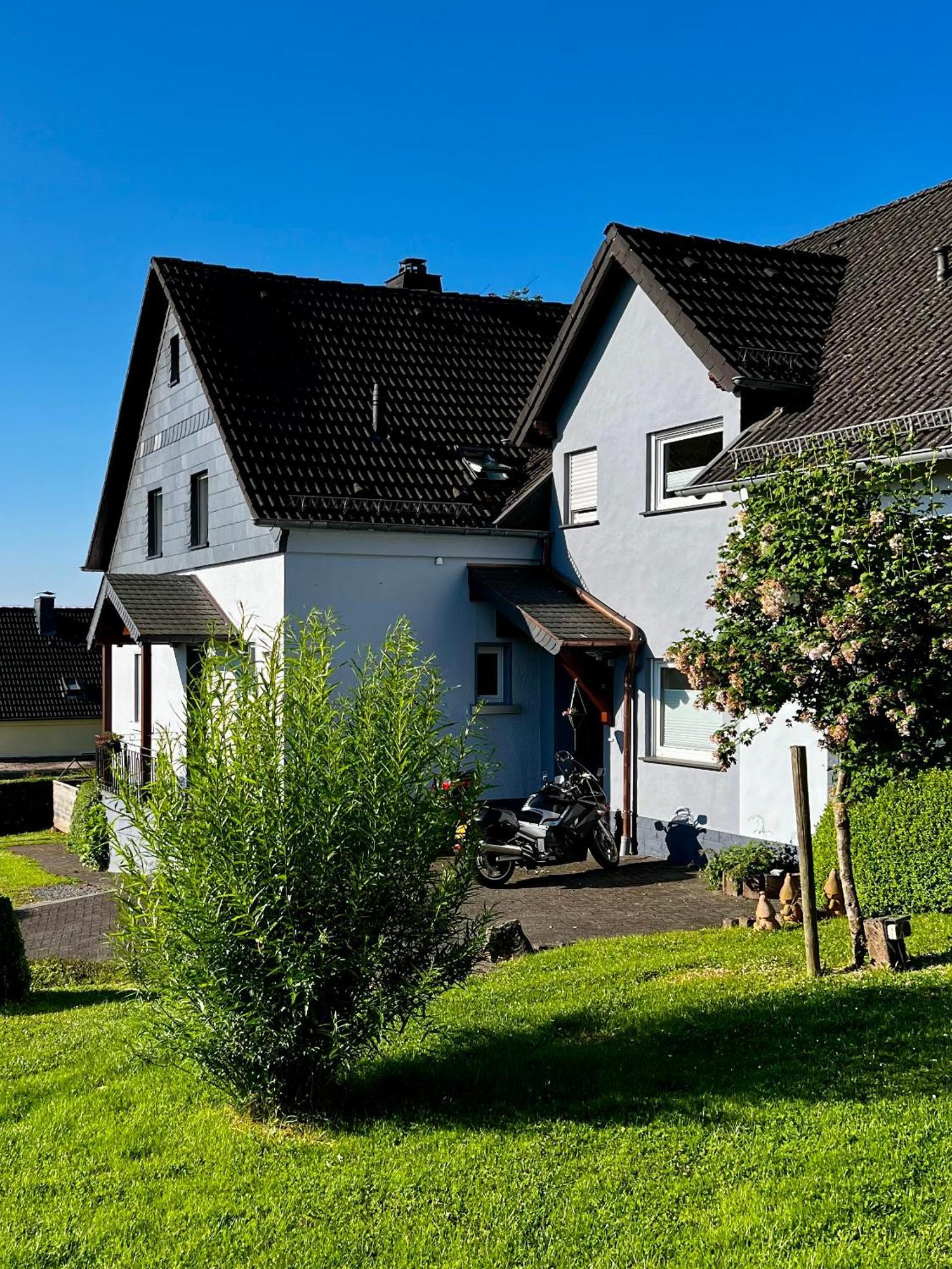 Deine-Eifel-Ferienwohnung Feusdorf Dış mekan fotoğraf